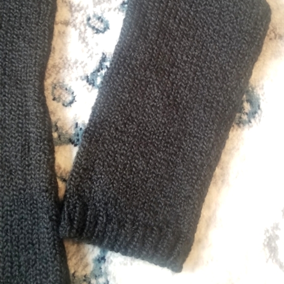 New York & Co. Sweater size M NWT - Picture 5 of 5